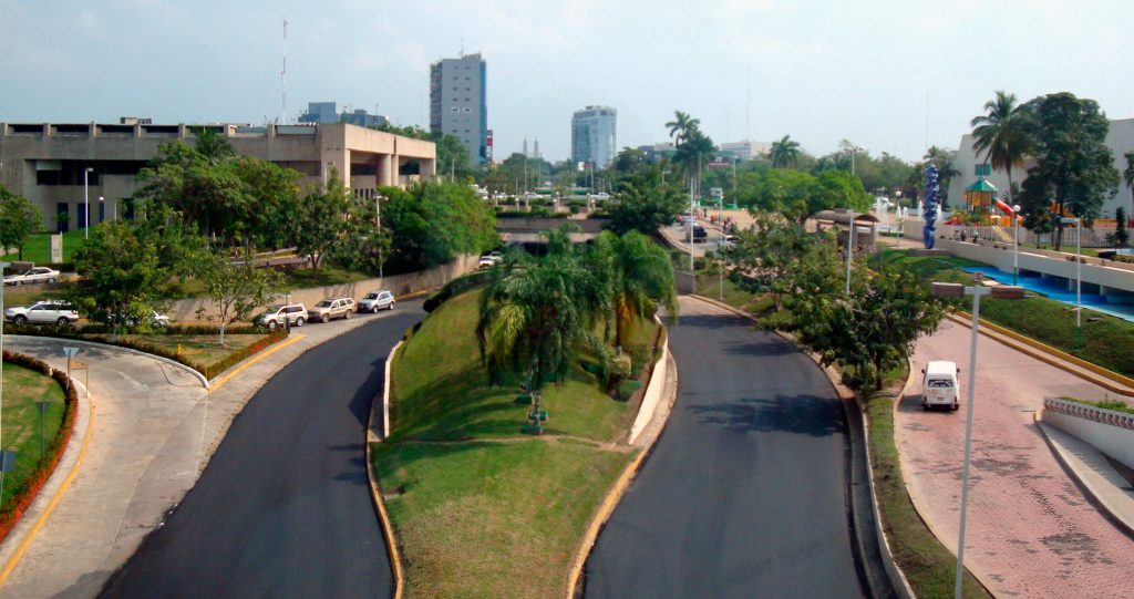 Tabasco 2000 es una zona o distrito financiero, residencial, comercial y de negocios ubicada en Villahermosa, en el estado de Tabasco, México.